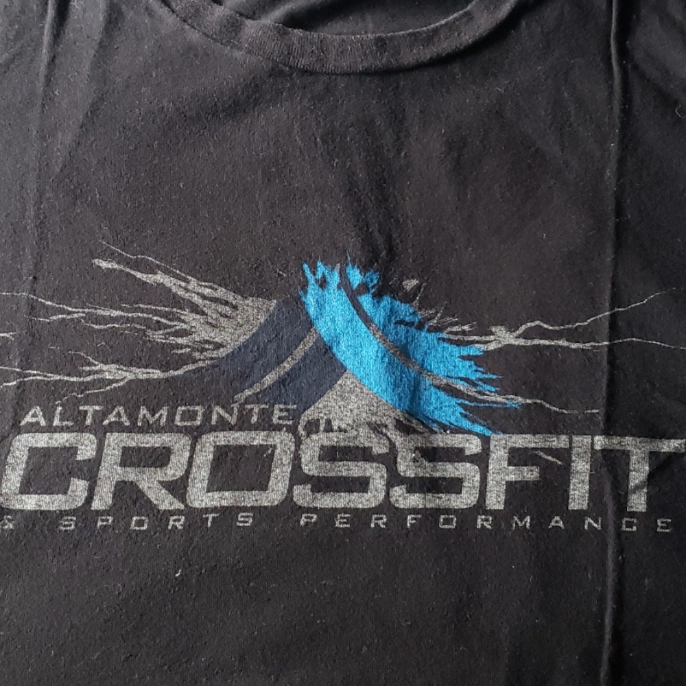 Unique bundle of Crossfit shirts (6) tanktop (1) - Picture 9 of 9
